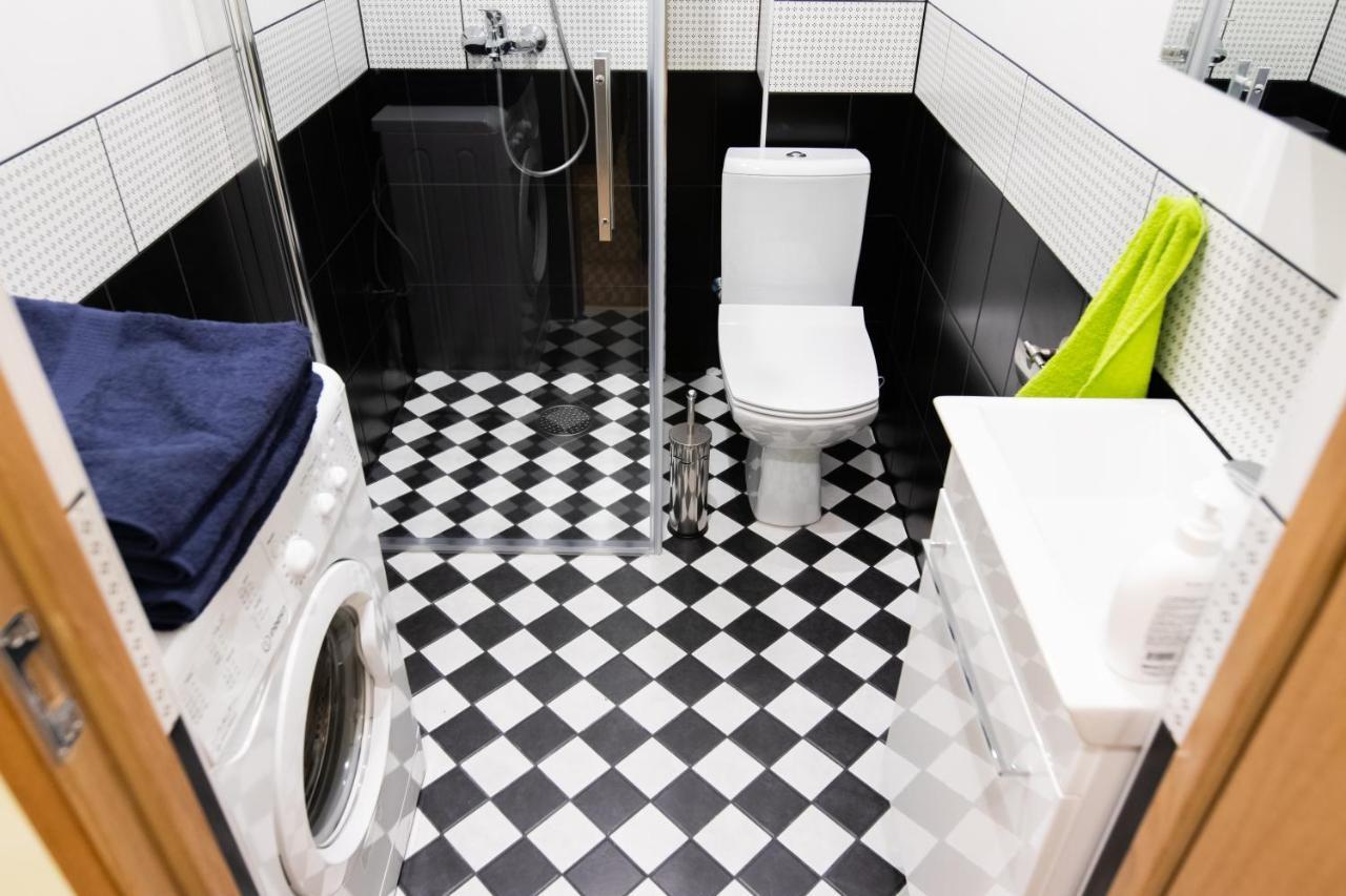 Hot Riga Ernestines Iela 7-7 Enjoy The Feel Of Home And History! Exterior photo