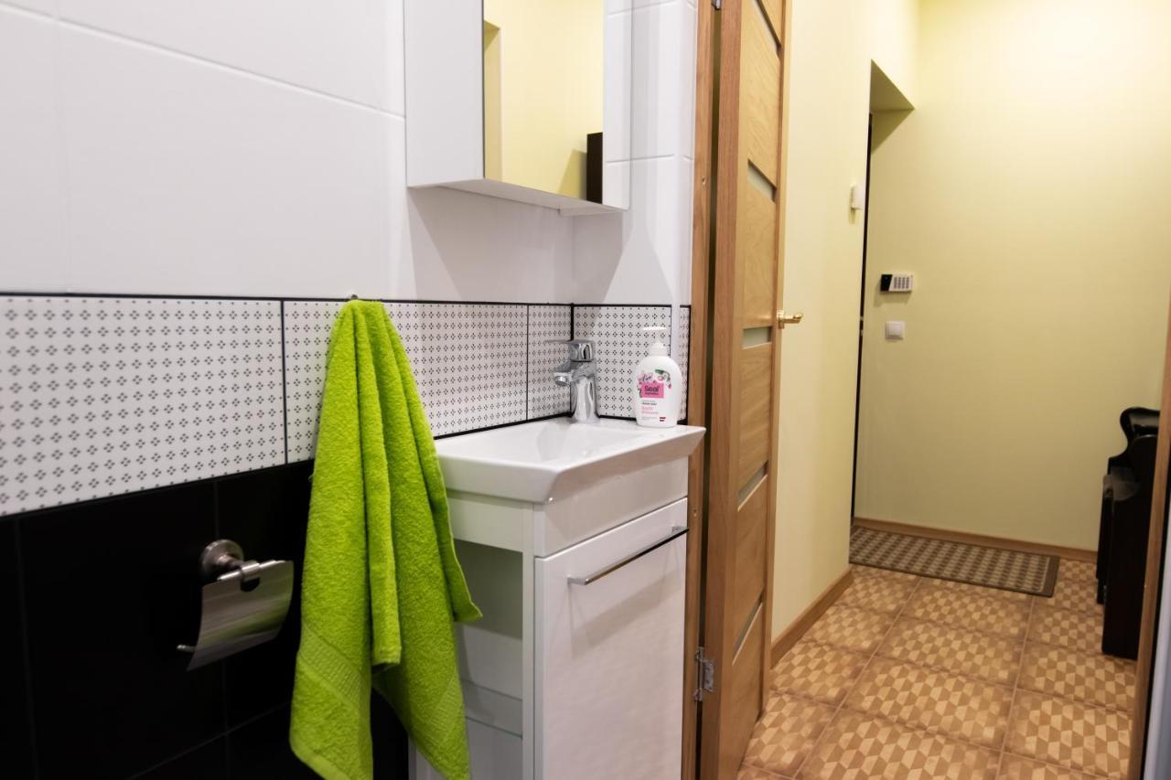 Hot Riga Ernestines Iela 7-7 Enjoy The Feel Of Home And History! Exterior photo